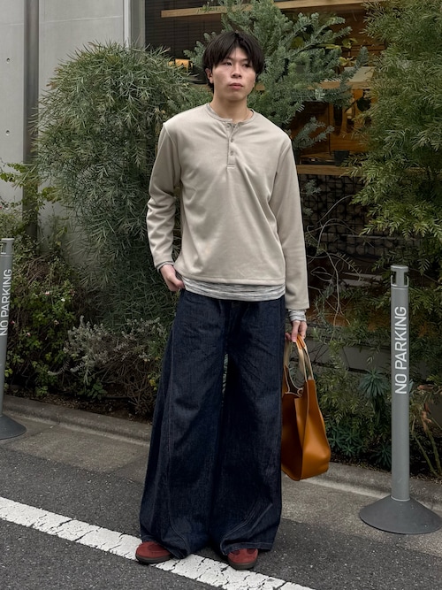 「WYM LIDNM（ウィム バイ リドム）のREFINED WAFFLE HENLEY NECK L/S TEE（Tシャツ/カットソー）」を使った、junさん（メンズ・170cm）の春コーディネート