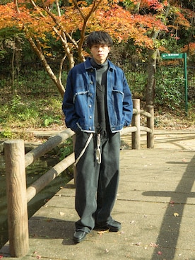 「AIVER（アイバー）のアイテム（トップス）」を使った、junさん（メンズ・171cm）の冬コーディネート