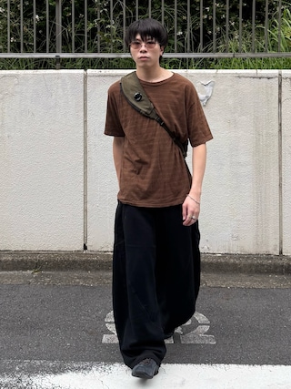 「KHOKI（コッキ）の【KHOKI/コッキ】26fw-p-13 3D cutting sweat pants（スウェットパンツ）」を使った、junさん（メンズ・170cm）の夏コーディネート