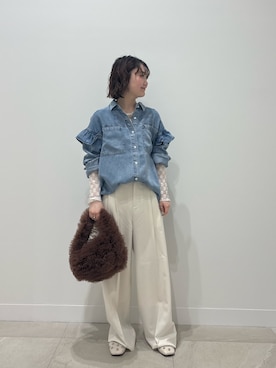 「ROSE BUD（ローズバッド）のアイテム（パンツ）」を使った、MOMOKAさん（レディース・154cm）の春コーディネート