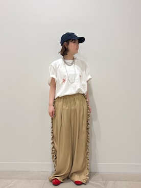 「ROSE BUD（ローズバッド）のアイテム（パンツ）」を使った、MOMOKAさん（レディース・154cm）の春コーディネート