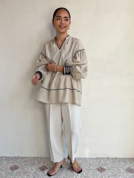 「アイテム（トップス、ベージュ系）」を使った、88kmrkyさん（レディース・160cm）の春コーディネート