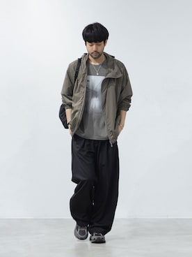 「ATTACHMENT（アタッチメント）のアイテム（バッグ）」を使った、SHUさん（メンズ・170cm）の春コーディネート