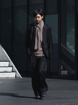 「アイテム（ストール/ショール）」を使った、SHUさん（メンズ・170cm）の秋コーディネート