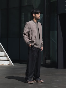 「アイテム（MA-1）」を使った、SHUさん（メンズ・170cm）の秋コーディネート