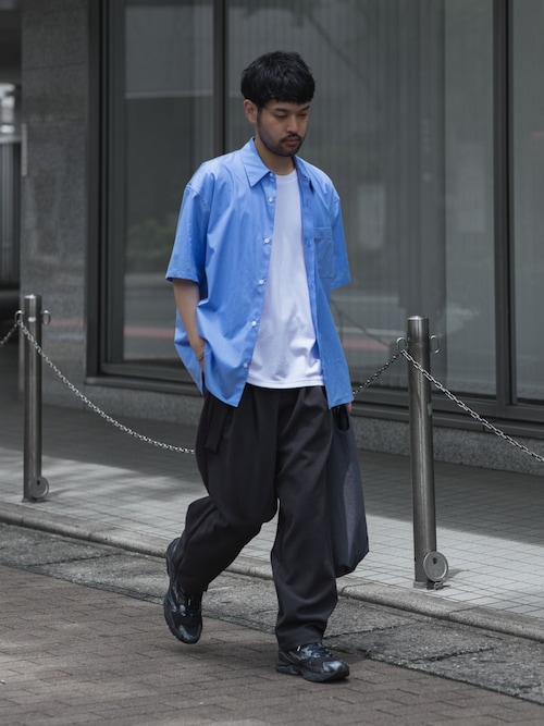 PE ストレッチダブルクロス ベルテッド ワイドテーパードトラウザーズ / PE STRETCH DOUBLE CLOTH BELTED WIDE TAPERD TROUSERS