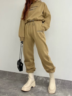「ブーツスタイル」｜「アイテム（スウェットパンツ）」を使った、Satsukiさん（レディース・157cm）の冬コーディネート
