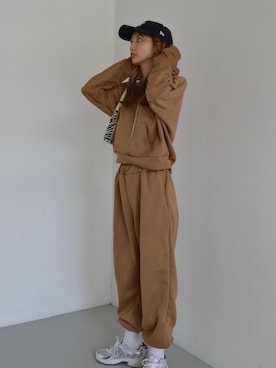 スウェット（ブラウン系）を使った「セットアップ」の人気ファッション