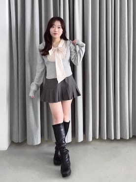 「MAJESTIC LEGON（マジェスティックレゴン）の【WEB限定アイテム】美脚ストレッチロングブーツ（ブーツ、ブラック系）」を使った、もちをさん（レディース・144cm）の春コーディネート