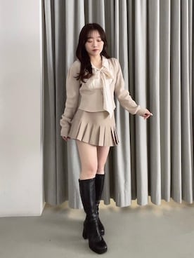 「MAJESTIC LEGON（マジェスティックレゴン）の【WEB限定アイテム】美脚ストレッチロングブーツ（ブーツ、ブラック系）」を使った、もちをさん（レディース・144cm）の春コーディネート