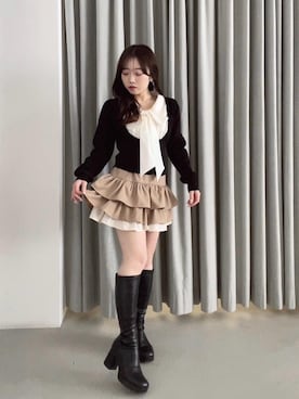 「MAJESTIC LEGON（マジェスティックレゴン）の【WEB限定アイテム】美脚ストレッチロングブーツ（ブーツ、ブラック系）」を使った、もちをさん（レディース・144cm）の春コーディネート