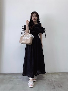 「MAJESTIC LEGON（マジェスティックレゴン）のシアーフリルサンダル（サンダル、ホワイト系）」を使った、もちをさん（レディース・144cm）の春コーディネート