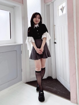 「MAJESTIC LEGON（マジェスティックレゴン）の2WAYボリュームローファー（ローファー、ブラック系）」を使った、もちをさん（レディース・144cm）の春コーディネート