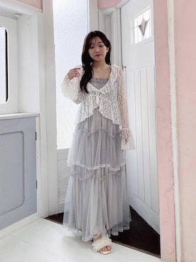 「MAJESTIC LEGON（マジェスティックレゴン）の◎チェーン付きキラキラキャミワンピ（ワンピース、グレー系）」を使った、もちをさん（レディース・144cm）の春コーディネート