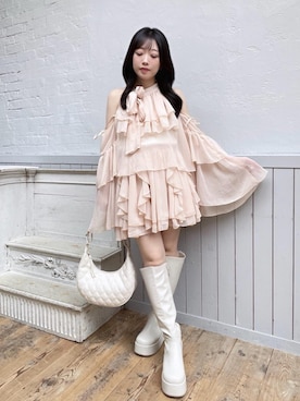 「MAJESTIC LEGON（マジェスティックレゴン）の2WAYリボンビジュームーンバッグ（ショルダーバッグ、ホワイト系）」を使った、もちをさん（レディース・144cm）の夏コーディネート