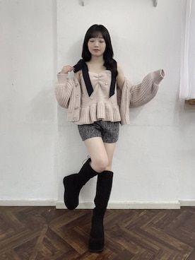 「MAJESTIC LEGON（マジェスティックレゴン）のキラキラツイードショートパンツ（その他パンツ、ブラック系）」を使った、もちをさん（レディース・144cm）の夏コーディネート