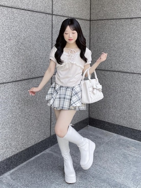 「MAJESTIC LEGON（マジェスティックレゴン）の【WEB限定アイテム】クラシカルスクエアリボンバッグ（ショルダーバッグ、ホワイト系）」を使った、もちをさん（レディース・144cm）の夏コーディネート