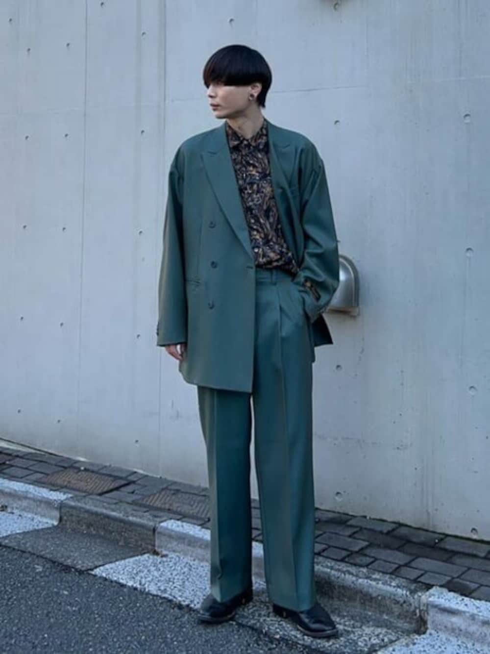MAISON SPECIAL(MAISON SPECIAL)｜MAISON SPECIALのスラックスを