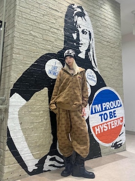 「HYSTERIC GLAMOUR（ヒステリックグラマー）のBAD ASS LOGO柄 スウェットパンツ（その他パンツ）」を使った、ふみさん（レディース・162cm）の秋コーディネート