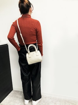 「ボストンバッグ」｜VITA ROSAさん（レディース・162cm）の冬コーディネート