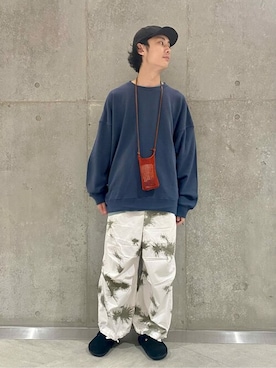 「ARMY TWILL（アーミーツイル）のアイテム（その他パンツ）」を使った、JOURNAL STANDARD relumeさん（メンズ・170cm）の冬コーディネート