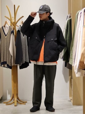 「SIERRA DESIGNS（シェラデザイン）のアイテム（マウンテンパーカー）」を使った、JOURNAL STANDARD relumeさん（メンズ・174cm）の秋コーディネート