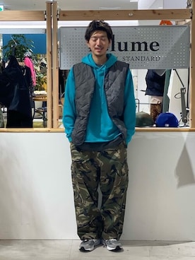 「JOURNAL STANDARD relume（ジャーナルスタンダード　レリューム）のアイテム（パーカー）」を使った、JOURNAL STANDARD relumeさん（メンズ・173cm）の秋コーディネート