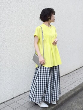 「イエローシャツ」｜MKミッシェルクランさん（レディース・153cm）の春コーディネート