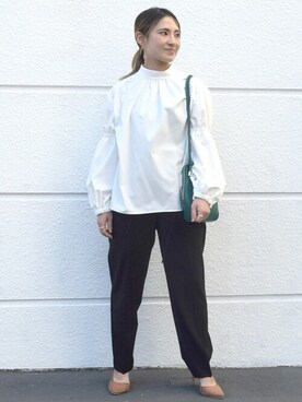 「袖ボリューム」｜「アイテム（スラックス）」を使った、MKミッシェルクランさん（レディース・152cm）の秋コーディネート