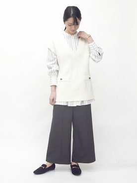 「ケーブルニット」｜「アイテム（スラックス）」を使った、MKミッシェルクランさん（レディース・160cm）の冬コーディネート