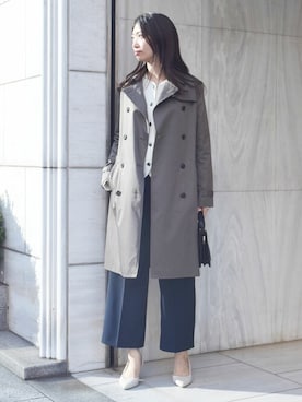「春ニット」｜「アイテム（トレンチコート）」を使った、MKミッシェルクランさん（レディース・168cm）の冬コーディネート