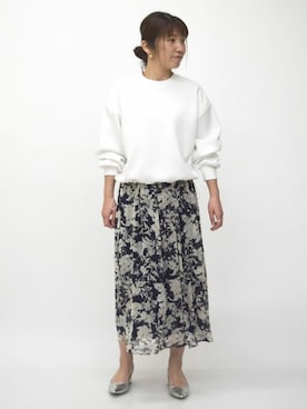 「MK MICHEL KLEIN（エムケーミッシェルクラン）のアイテム（スウェット）」を使った、MKミッシェルクランさん（レディース・163cm）の春コーディネート