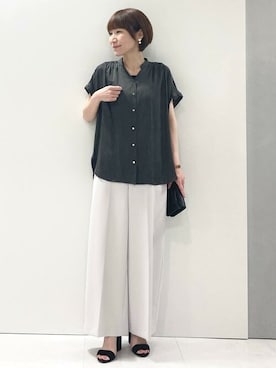 「MKミッシェルクラン」｜「アイテム（スラックス）」を使った、MKミッシェルクランさん（レディース・157cm）の春コーディネート