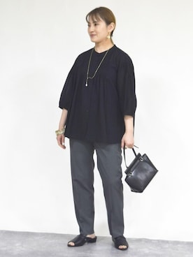 「MKミッシェルクラン」｜「アイテム（スラックス）」を使った、MKミッシェルクランさん（レディース・153cm）の春コーディネート
