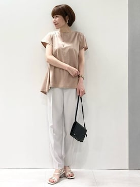 「MKミッシェルクラン」｜「アイテム（スラックス）」を使った、MKミッシェルクランさん（レディース・157cm）の夏コーディネート