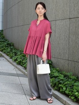 「MK MICHEL KLEIN（エムケーミッシェルクラン）のアイテム」を使った、MKミッシェルクランさん（レディース・160cm）の夏コーディネート