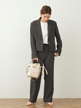 「journal standard L'essage（ジャーナルスタンダードレサージュ）のアイテム」を使った、journal standard L'essage 銀座店スタッフさん（レディース・164cm）の冬コーディネート