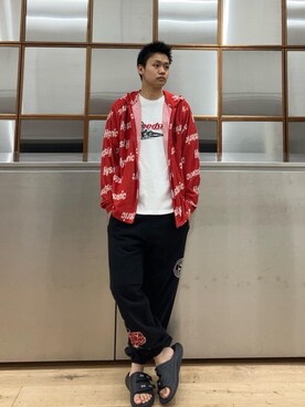 「ワイドパンツ 」｜「アイテム（スウェットパンツ）」を使った、Linさん（メンズ・177cm）の春コーディネート