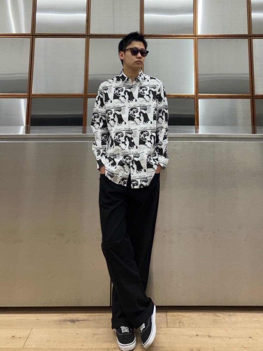 SONIC YOUTH/GOO SCRATCH柄 レギュラーカラーシャツを使ったメンズ人気