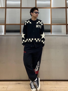 「ワイドパンツ 」｜「アイテム（スウェットパンツ）」を使った、Linさん（メンズ・177cm）の冬コーディネート