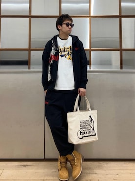 「ワイドパンツ 」｜「アイテム（スウェットパンツ）」を使った、Linさん（メンズ・177cm）の冬コーディネート