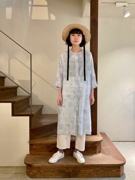 「yuni（ユニ　）のアイテム（シャツワンピース）」を使った、bulle de savonさん（レディース・172cm）の春コーディネート