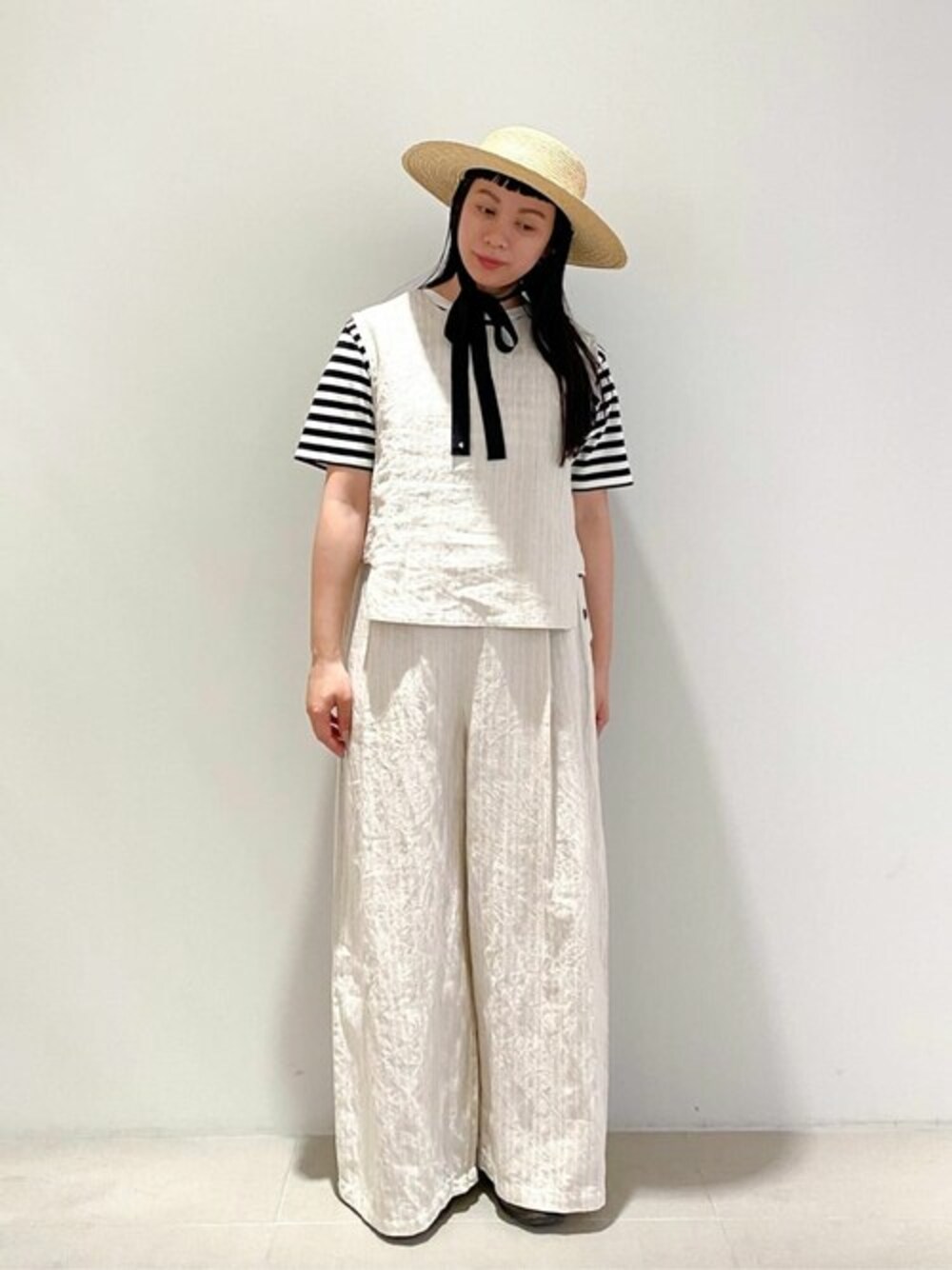 yuni ユニ コットンリネン shadow stripe  パンツ　ベスト yuni（ユニ ）の「コットンリネン shadow stripe ベスト（ベスト