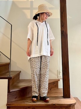 yuni | 多色刺繍easyパンツ yuni（ユニ ）の「多色刺繍easy パンツ（その他パンツ）」 - WEAR