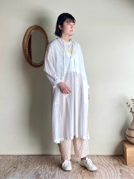 「yuni（ユニ　）のアイテム（シャツワンピース）」を使った、bulle de savonさん（レディース・172cm）の春コーディネート