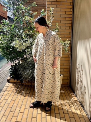 yuni - yuni 多色刺繍 草花柄 ロング ワンピース 白 F コットン