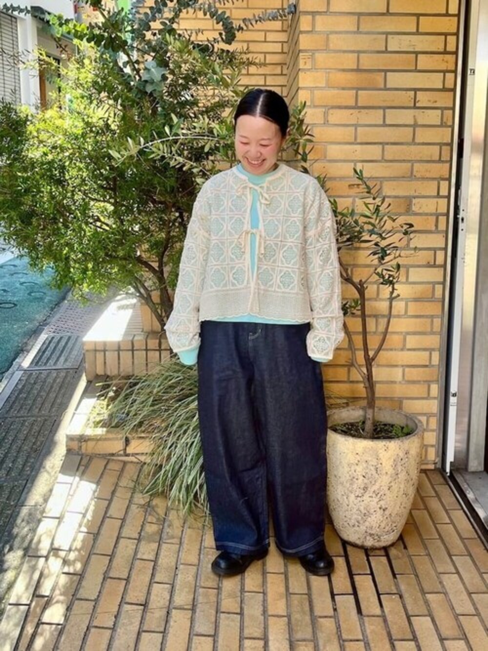 【新品未使用】yuni ケミカルレースショート丈ブラウス 新品未使用】yuni ケミカルレースショート丈ブラウス - メルカリ