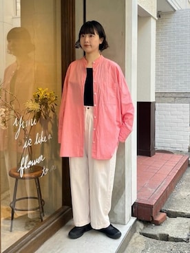 「yuni（ユニ　）の60/2強撚コットン　テーパードパンツ（その他パンツ）」を使った、bulle de savonさん（レディース・158cm）の春コーディネート