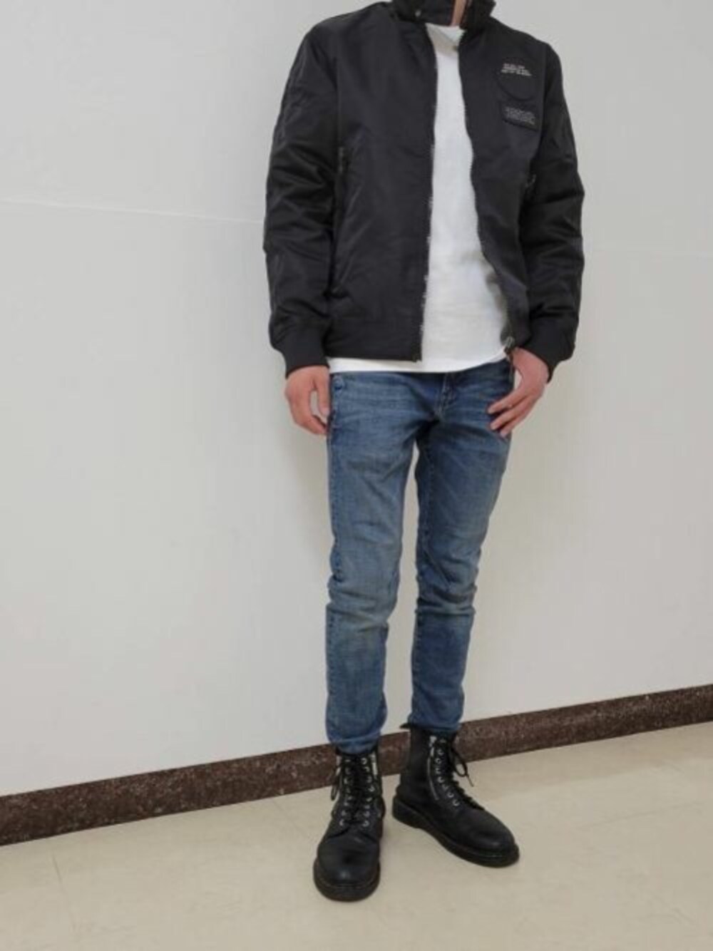 「ミリタリー、ブーツ、ジーンズ、ブラック、大人カジュアル、ナイロンジャケット、新作、スキニーデニム、春コーデ、G-STAR RAW(G-STAR RAW)」｜「G-STAR RAWのHARRINGTON JACKET（ブルゾン、ブラック系）」を使った、G-Star RAWさん（メンズ・180cm）の春コーディネートの1枚目の写真