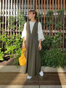 「URBAN RESEARCH Sonny Label（アーバンリサーチサニーレーベル）のアイテム（ジャンパースカート）」を使った、SonnyLabel WOMENさん（レディース・157cm）の秋コーディネート
